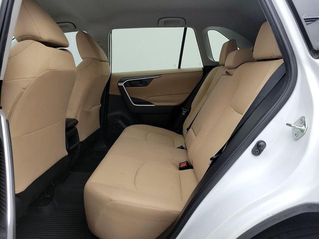 Photo of 2020 White Toyota RAV4