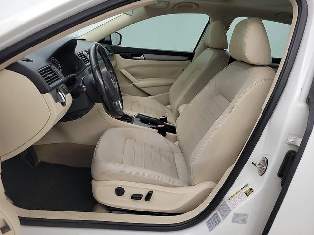 Photo of 2015 White Volkswagen Passat