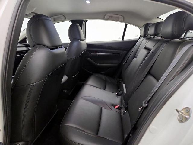 Photo of 2020 White Mazda Mazda3