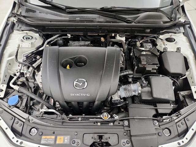 Photo of 2020 White Mazda Mazda3