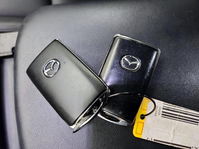 Photo of 2020 White Mazda Mazda3
