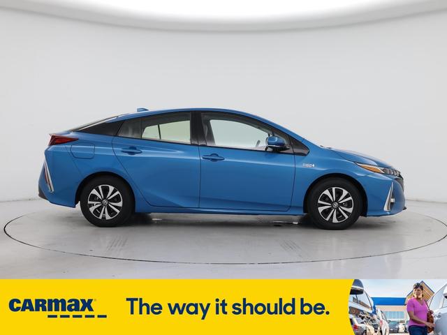 Photo of 2017 Blue Toyota Prius Prime