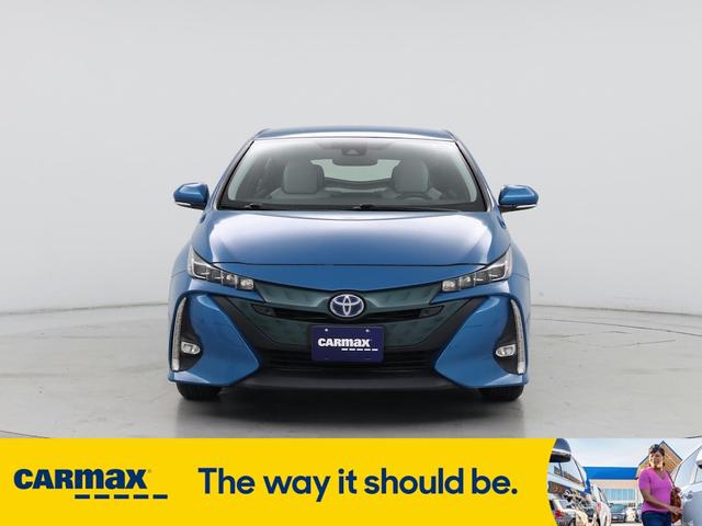 Photo of 2017 Blue Toyota Prius Prime