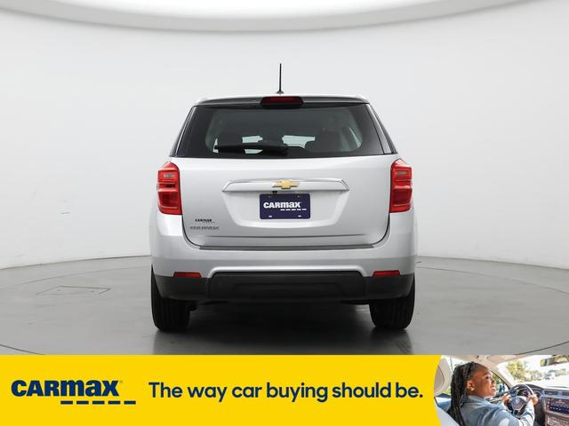 Photo of 2017 Silver Chevrolet Equinox