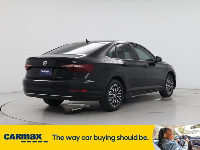 Photo of 2021 Black Volkswagen Jetta