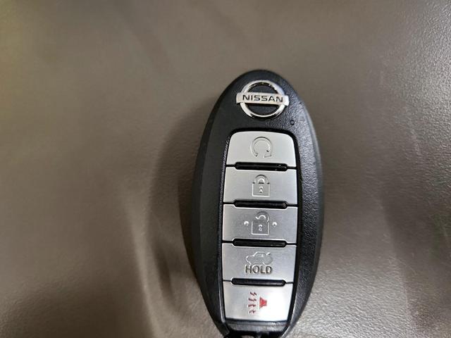Photo of 2020 Gray Nissan Maxima