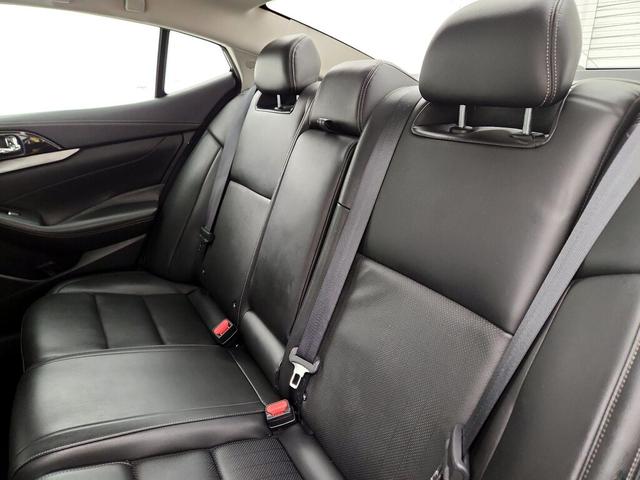 Photo of 2020 Gray Nissan Maxima