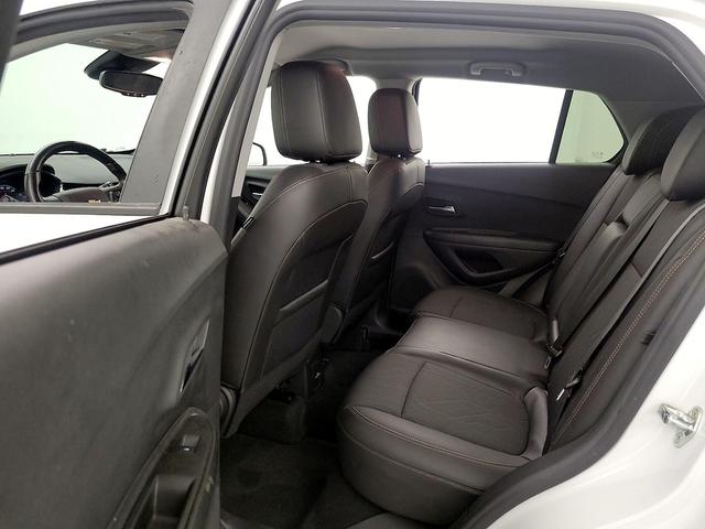 Photo of 2022 White Chevrolet Trax
