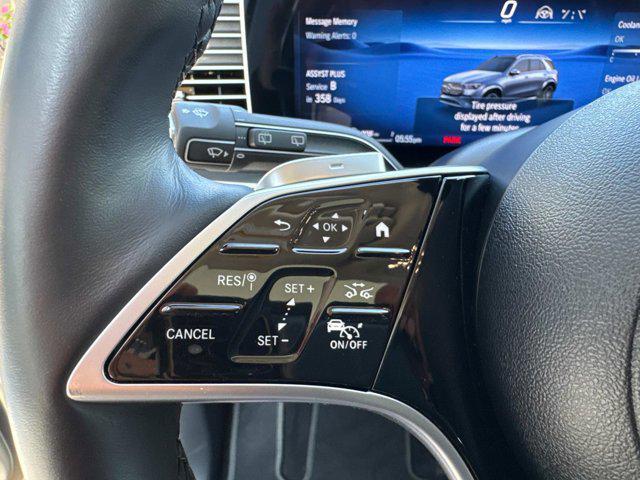 Photo of 2024 White Mercedes-Benz GLE 580