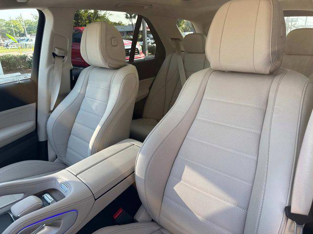 Photo of 2024 White Mercedes-Benz GLE 580