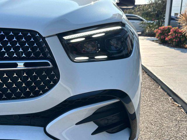 Photo of 2024 White Mercedes-Benz GLE 580