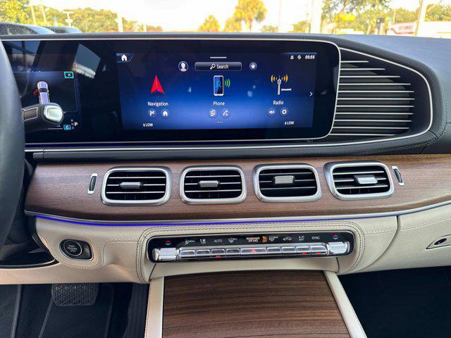 Photo of 2024 White Mercedes-Benz GLE 580