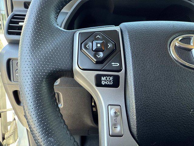 Photo of 2017 Blizzard Pearl Toyota 4Runner