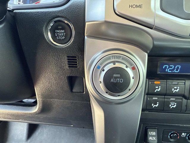 Photo of 2017 Blizzard Pearl Toyota 4Runner