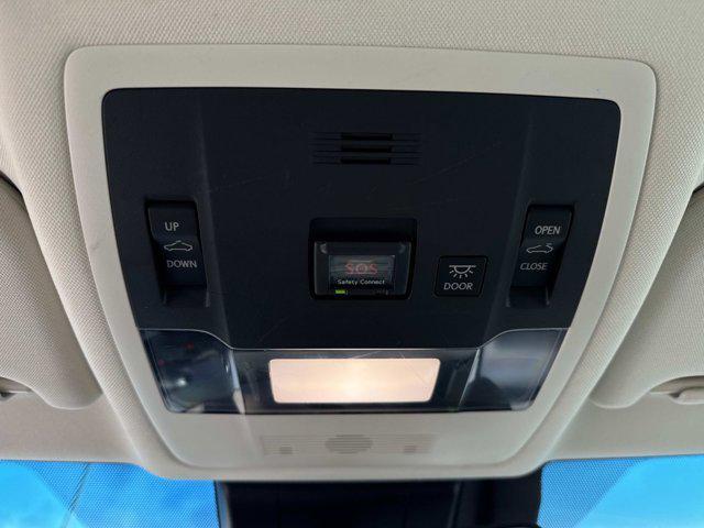 Photo of 2019 Moonbeam Beige Met Lexus ES 350