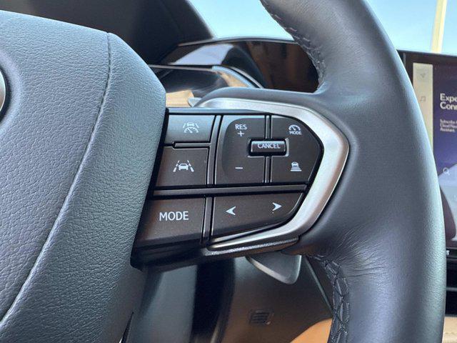 Photo of 2025 Atomic Silver Lexus NX 250