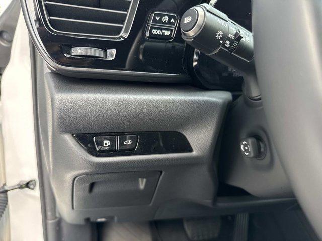 Photo of 2022 Eminent White Pearl Lexus NX 250