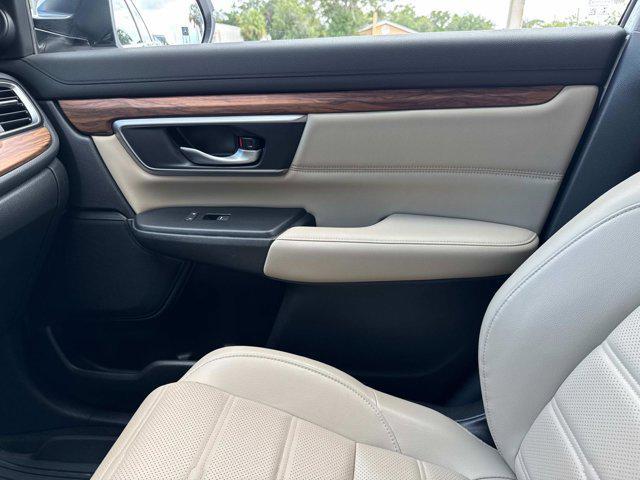 Photo of 2021 Platinum White Honda CR-V