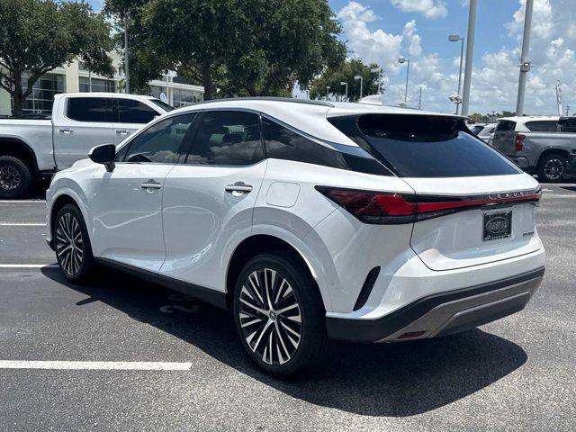Photo of 2024 Eminent White Pearl Lexus RX 350