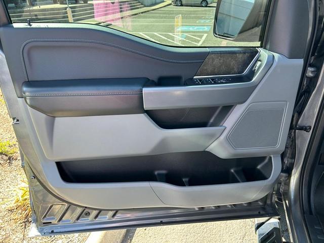 Photo of 2022 Carbonized Gray Metallic Ford F-150