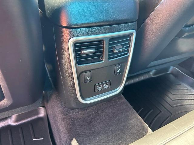 Photo of 2018 B5 Blue Pearlcoat Dodge Charger