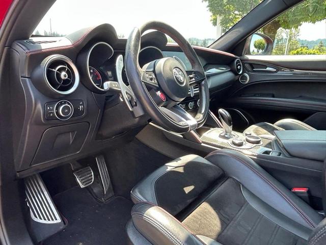 Photo of 2018 Rosso Alfa Romeo Stelvio