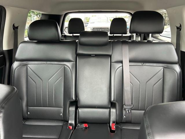 Photo of 2024 Phantom Black Hyundai SANTA FE