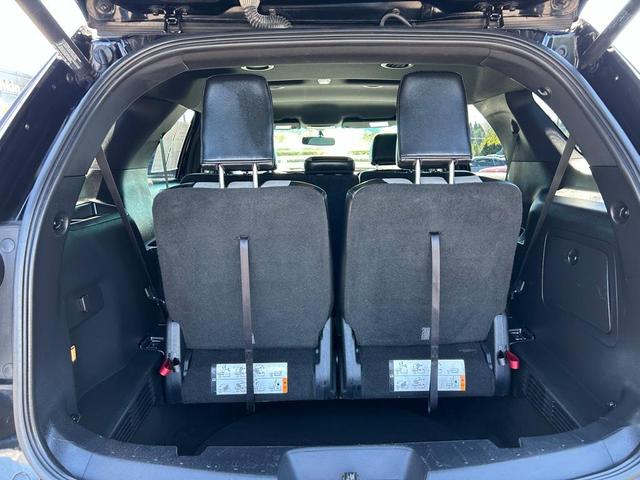 Photo of 2017 Shadow Black Ford Explorer