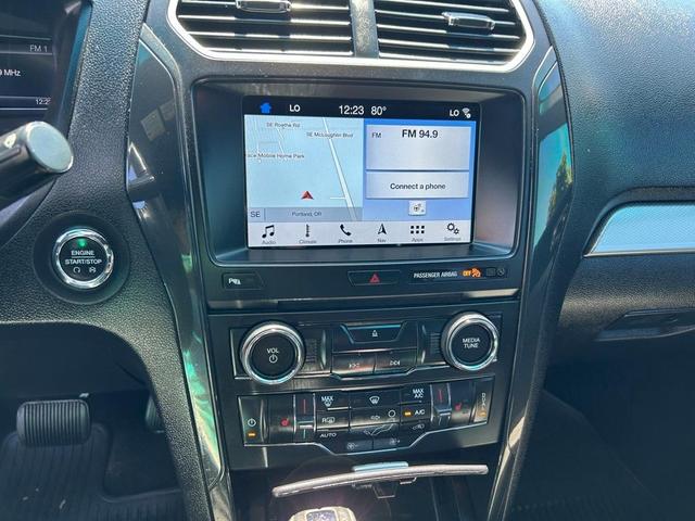 Photo of 2017 Shadow Black Ford Explorer