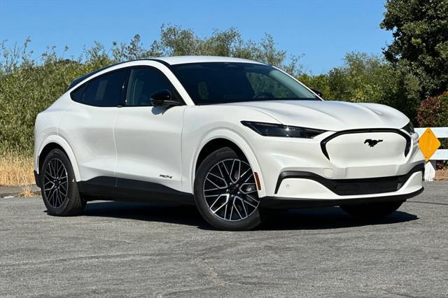 Photo of 2025 Star White Metallic Tri-Coat Ford Mustang Mach-E