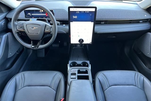 Photo of 2025 Star White Metallic Tri-Coat Ford Mustang Mach-E