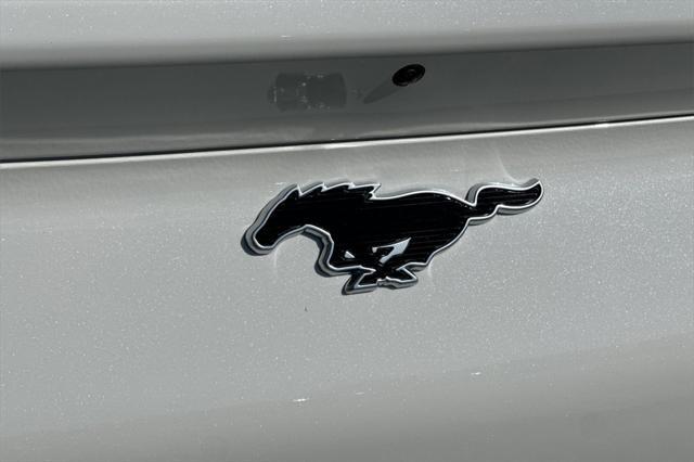 Photo of 2025 Star White Metallic Tri-Coat Ford Mustang Mach-E