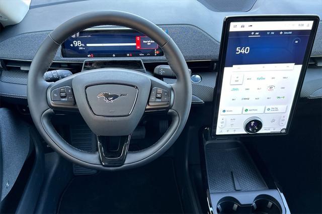 Photo of 2025 Star White Metallic Tri-Coat Ford Mustang Mach-E