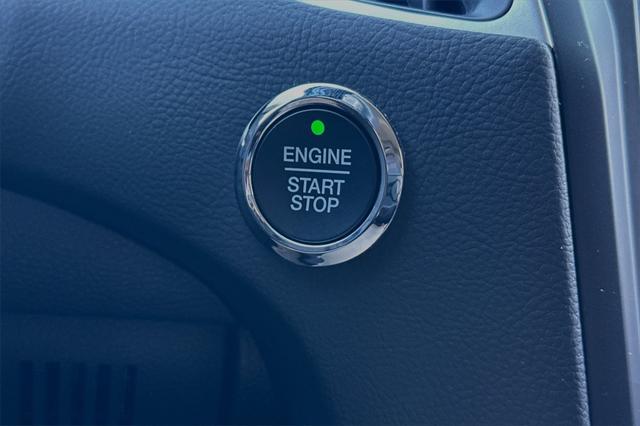 Photo of 2024 Carbonized Gray Metallic Ford Edge