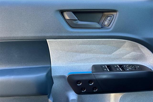 Photo of 2025 Carbonized Gray Metallic Ford Maverick