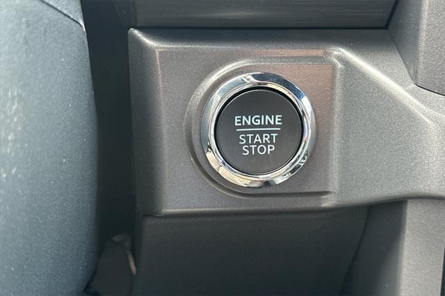 Photo of 2025 White Ford F-150