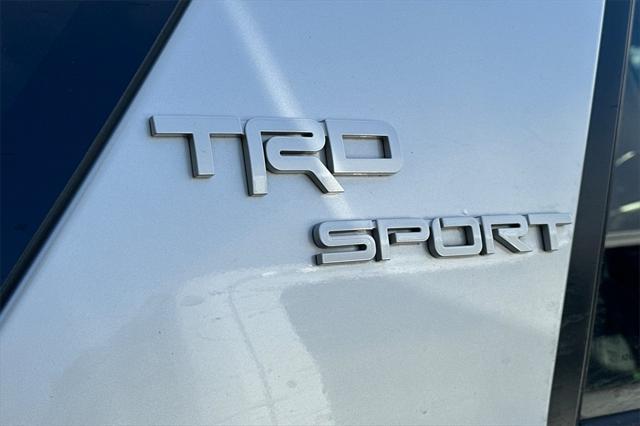 Photo of 2022 Classic Silver Metallic Toyota 4Runner