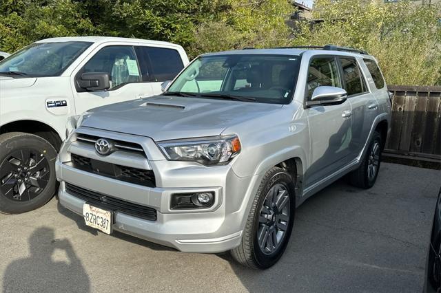 Photo of 2022 Classic Silver Metallic Toyota 4Runner