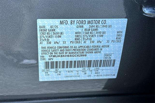 Photo of 2025 Carbonized Gray Metallic Ford Explorer