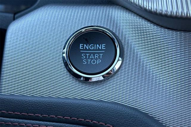 Photo of 2025 Carbonized Gray Metallic Ford Explorer