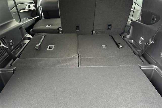 Photo of 2025 Silver Metallic Ford Explorer