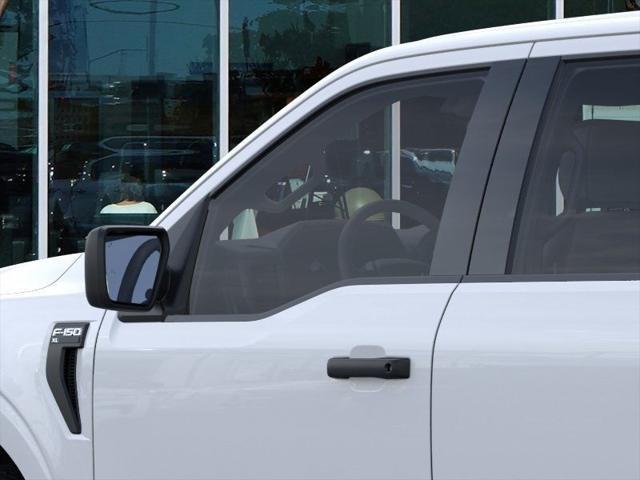 Photo of 2025 Oxford White Ford F-150