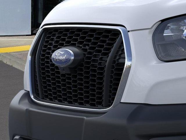 Photo of 2025 Oxford White Ford Transit-350