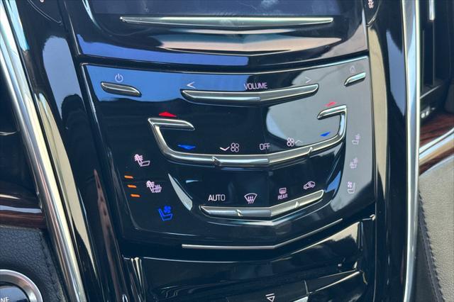 Photo of 2015 Radiant Silver Metallic Cadillac Escalade