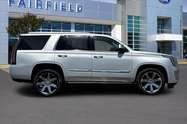 Photo of 2015 Radiant Silver Metallic Cadillac Escalade