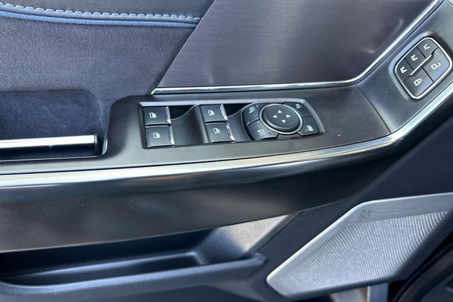 Photo of 2024 Black Metallic Ford F-150