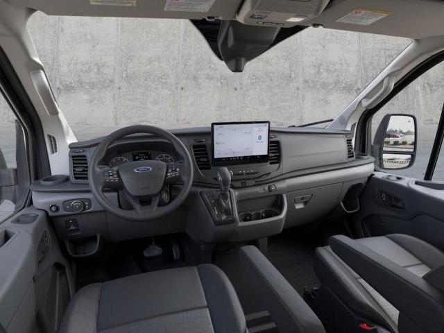 Photo of 2025 Oxford White Ford Transit-250