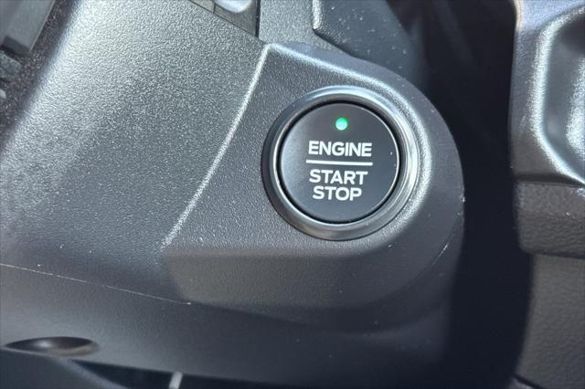 Photo of 2024 Green Metallic Ford Ranger