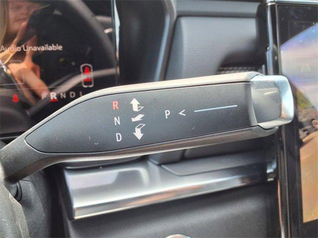Photo of 2026 Summit White GMC Terrain