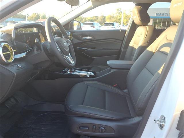 Photo of 2026 Summit White Chevrolet Trax
